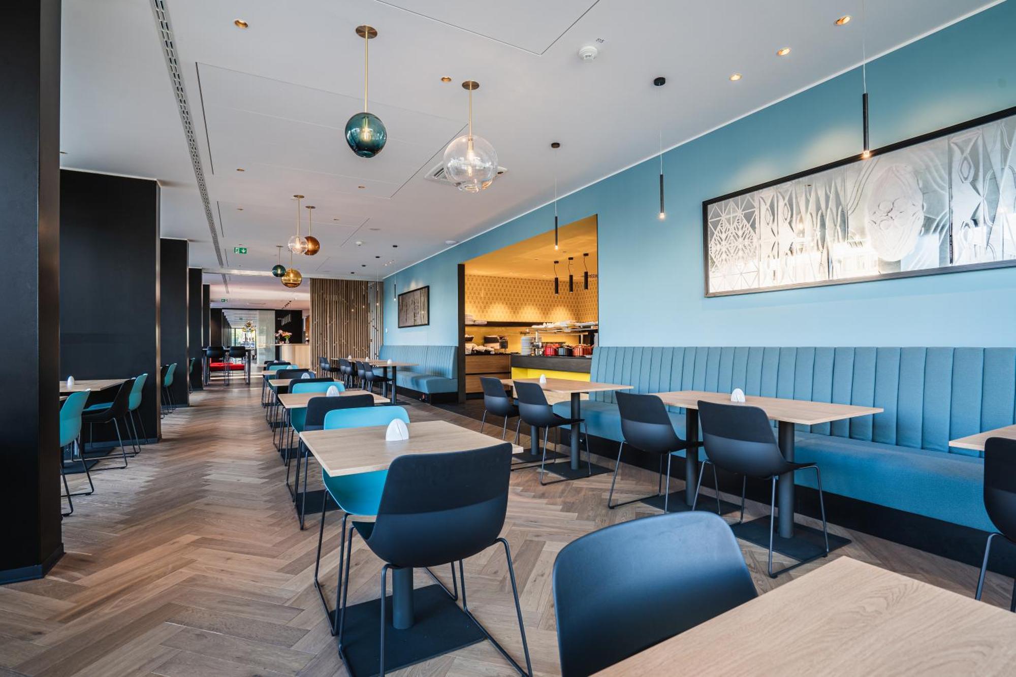 Ea Congress Hotel Aldis Hradec Kralove Bagian luar foto
