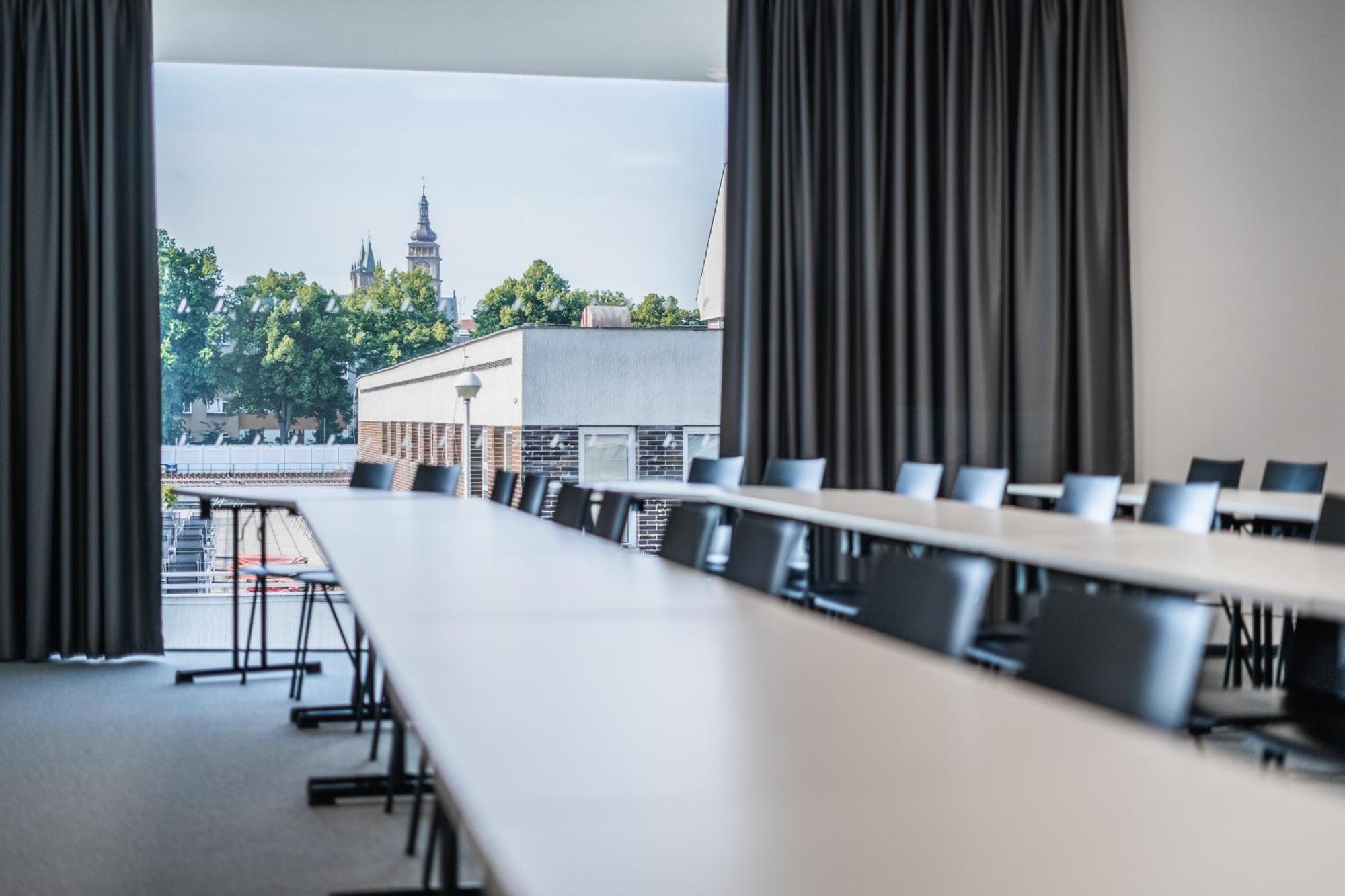 Ea Congress Hotel Aldis Hradec Kralove Bagian luar foto